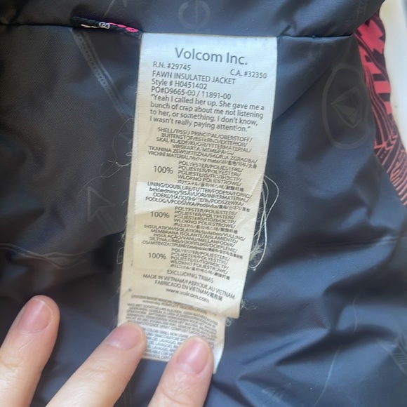 Volcom Fawn insulated snowboarding jacket - size SM - good used condition - Picture 14 of 16